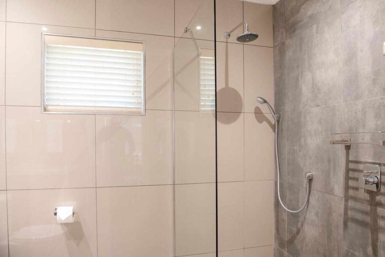 Palm Park Hotel Lephalale Экстерьер фото